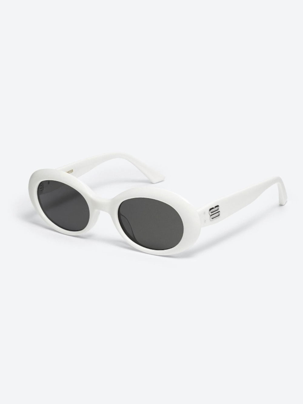 Gentle Monster La Mode W2 Sunglasses in White